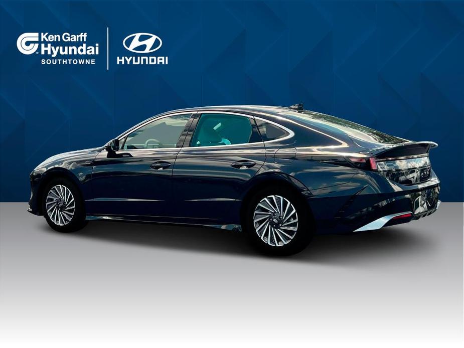 new 2025 Hyundai Sonata Hybrid car, priced at $30,730