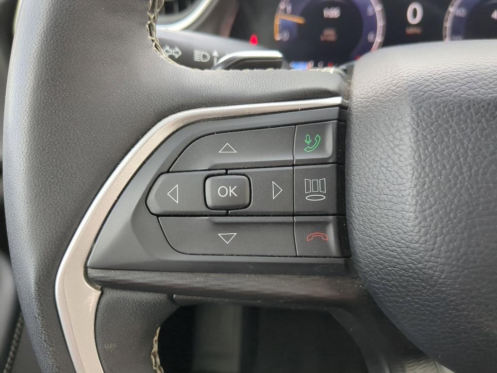 used 2024 Jeep Grand Cherokee car, priced at $28,950