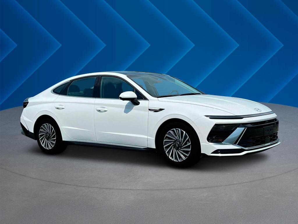 new 2025 Hyundai Sonata Hybrid car, priced at $37,673