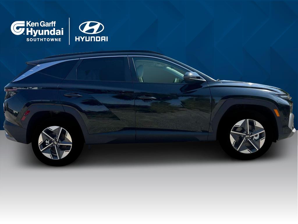 new 2025 Hyundai TUCSON Hybrid car, priced at $37,549