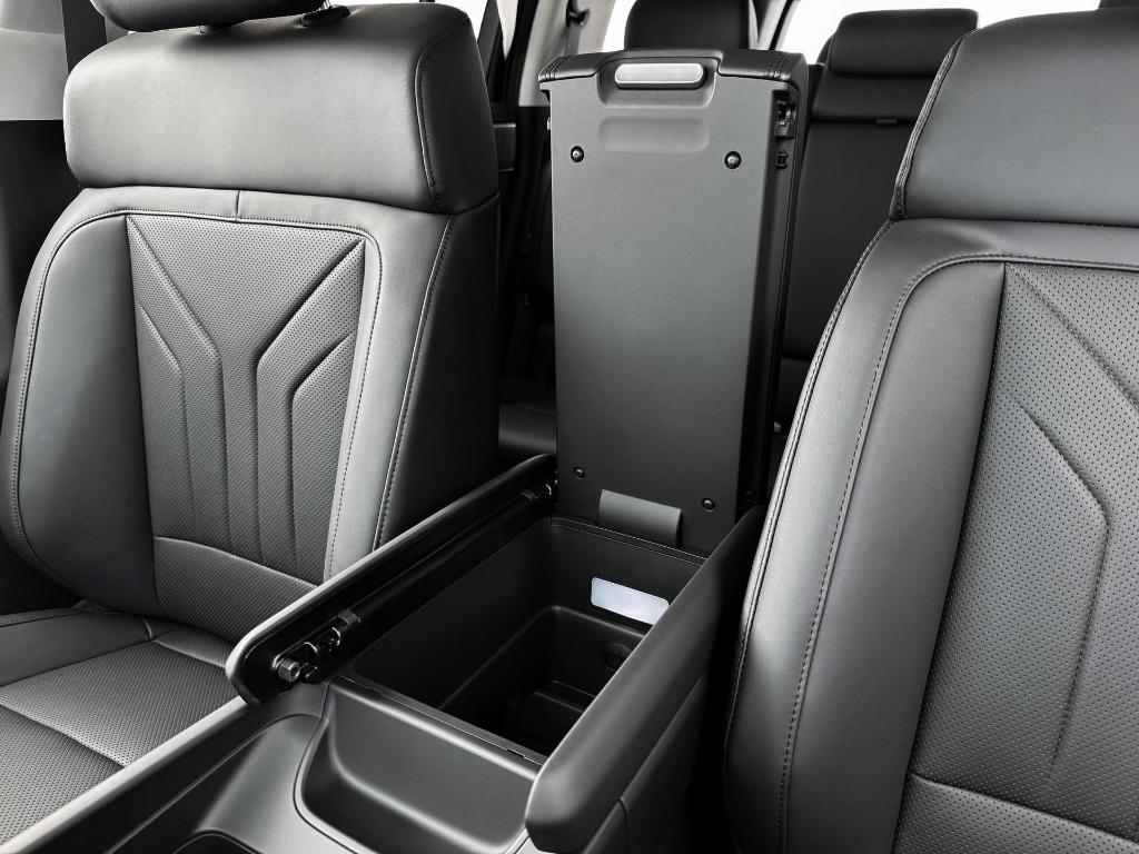 new 2025 Hyundai SANTA FE HEV car, priced at $35,629