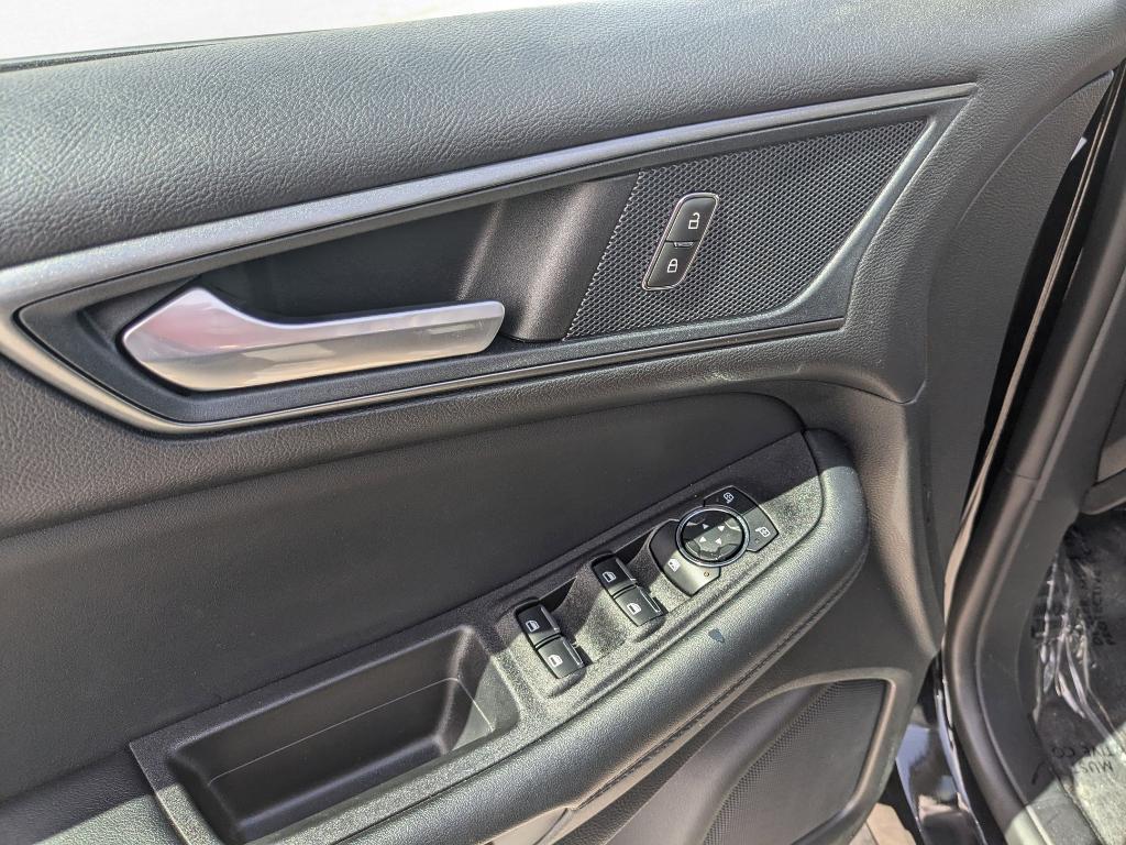used 2024 Ford Edge car, priced at $33,450