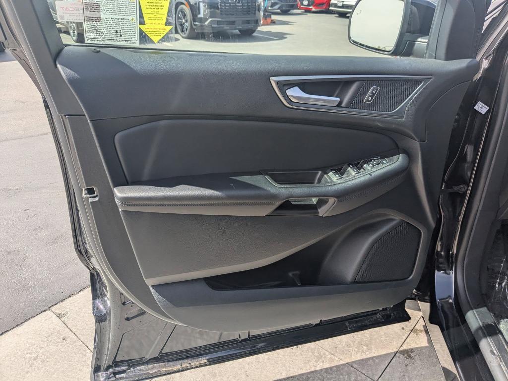 used 2024 Ford Edge car, priced at $33,450