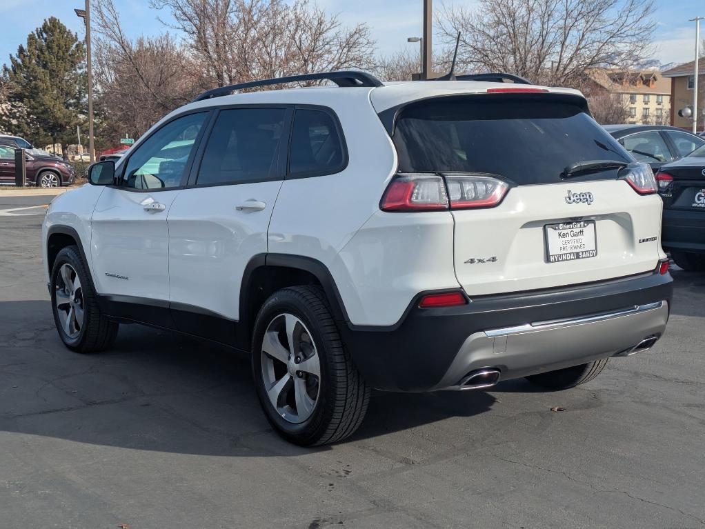 used 2022 Jeep Cherokee car, priced at $22,852