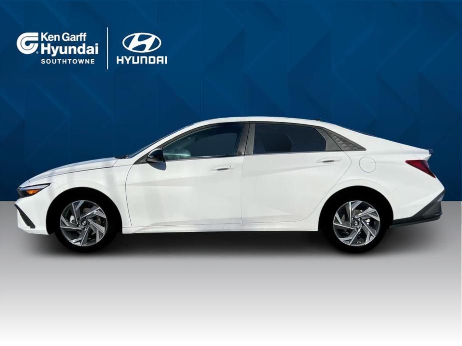 new 2025 Hyundai Elantra car, priced at $22,660