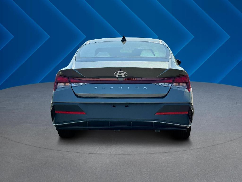 new 2025 Hyundai Elantra car, priced at $22,233