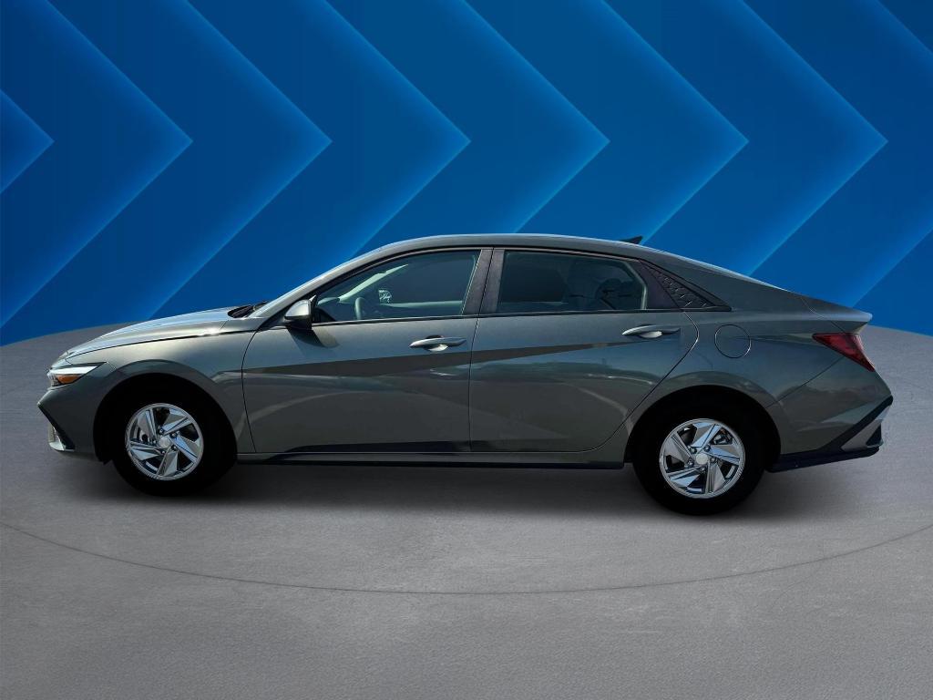 new 2025 Hyundai Elantra car, priced at $22,233
