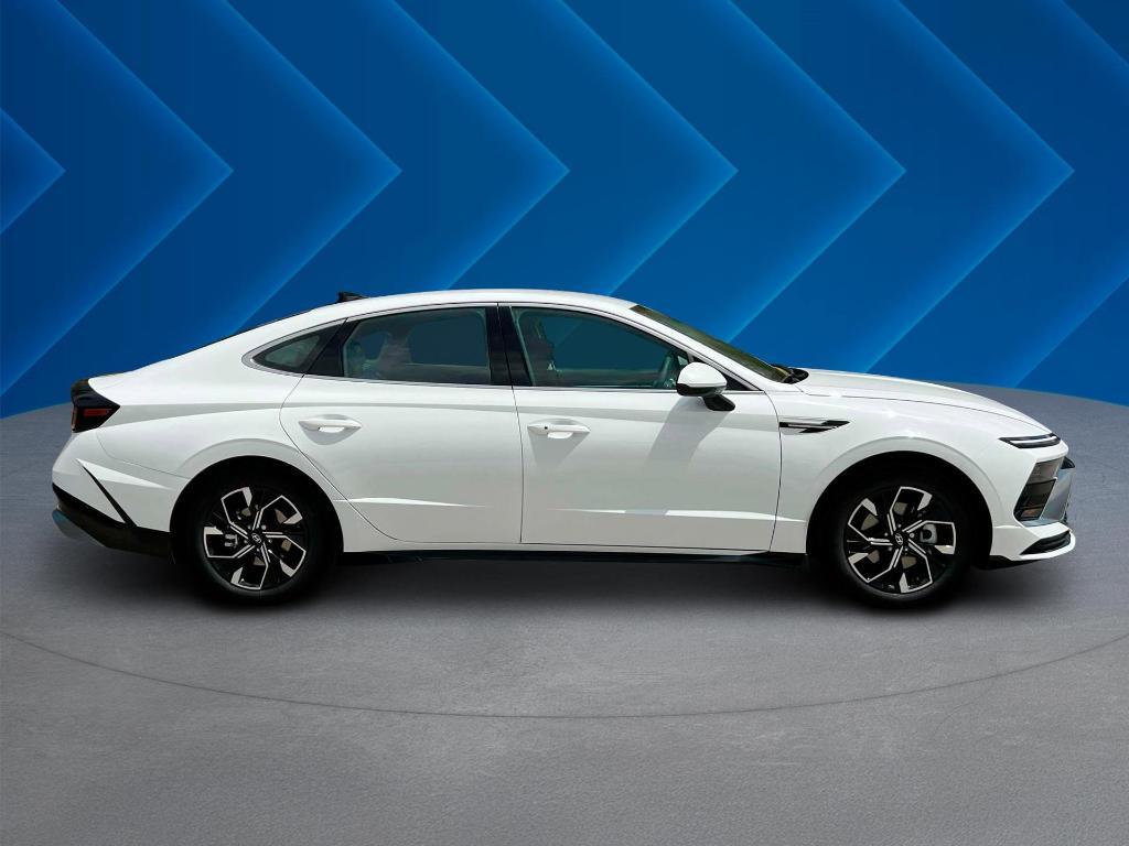 new 2025 Hyundai Sonata car, priced at $30,635