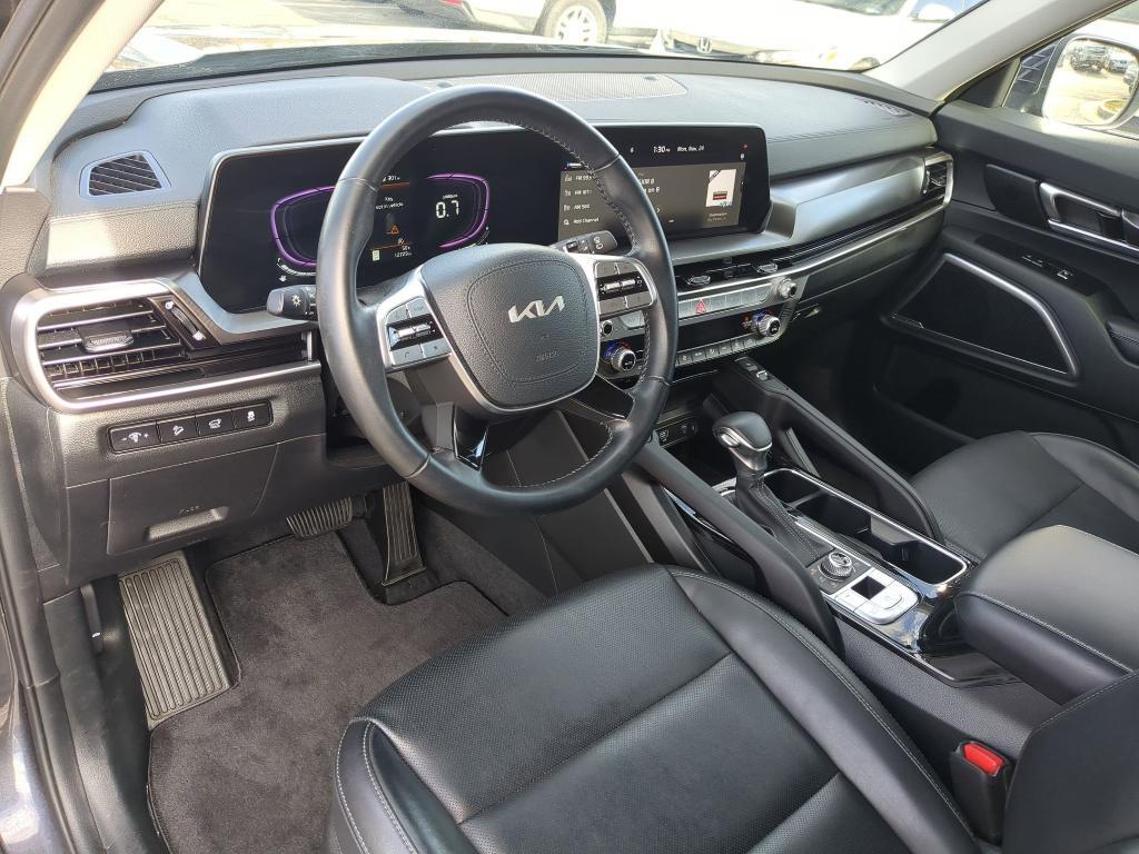 used 2025 Kia Telluride car, priced at $37,350
