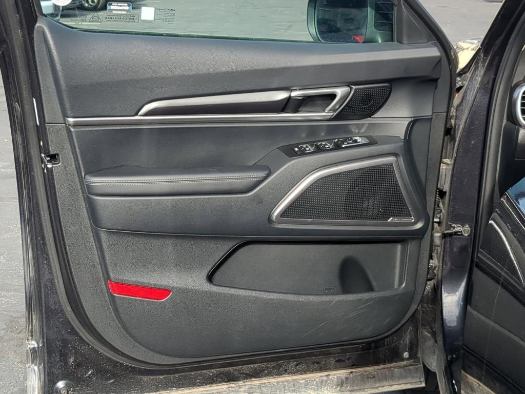 used 2025 Kia Telluride car, priced at $37,350