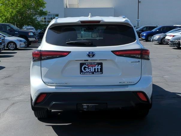 used 2020 Toyota Highlander Hybrid car, priced at $36,850