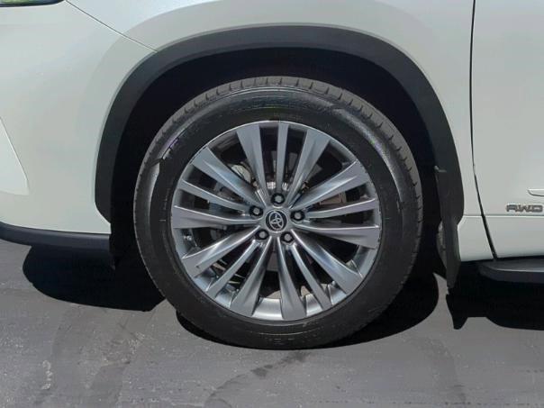 used 2020 Toyota Highlander Hybrid car, priced at $36,850