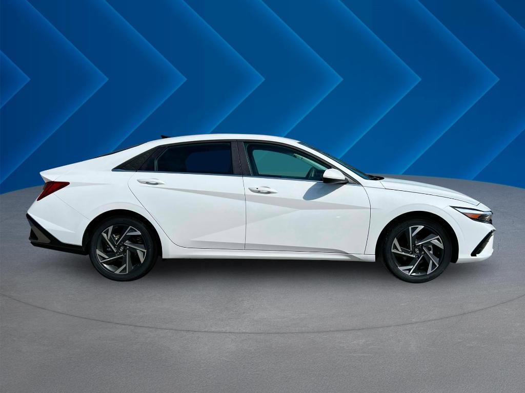new 2024 Hyundai Elantra car, priced at $24,252