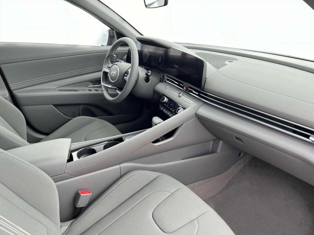 new 2024 Hyundai Elantra car, priced at $24,252