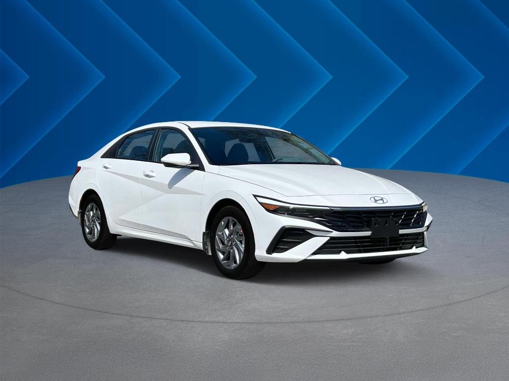 new 2025 Hyundai ELANTRA HEV car, priced at $25,395