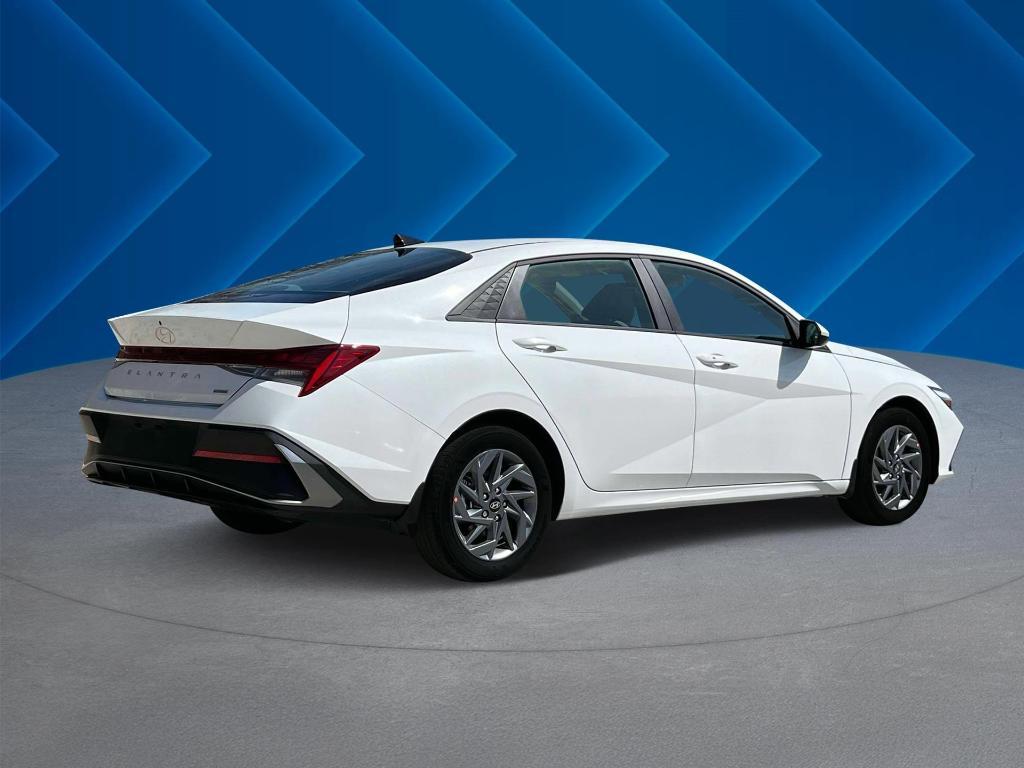 new 2025 Hyundai ELANTRA HEV car, priced at $25,395
