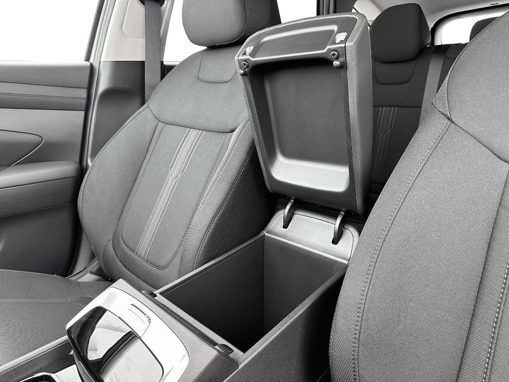 new 2025 Hyundai Tucson car, priced at $31,982