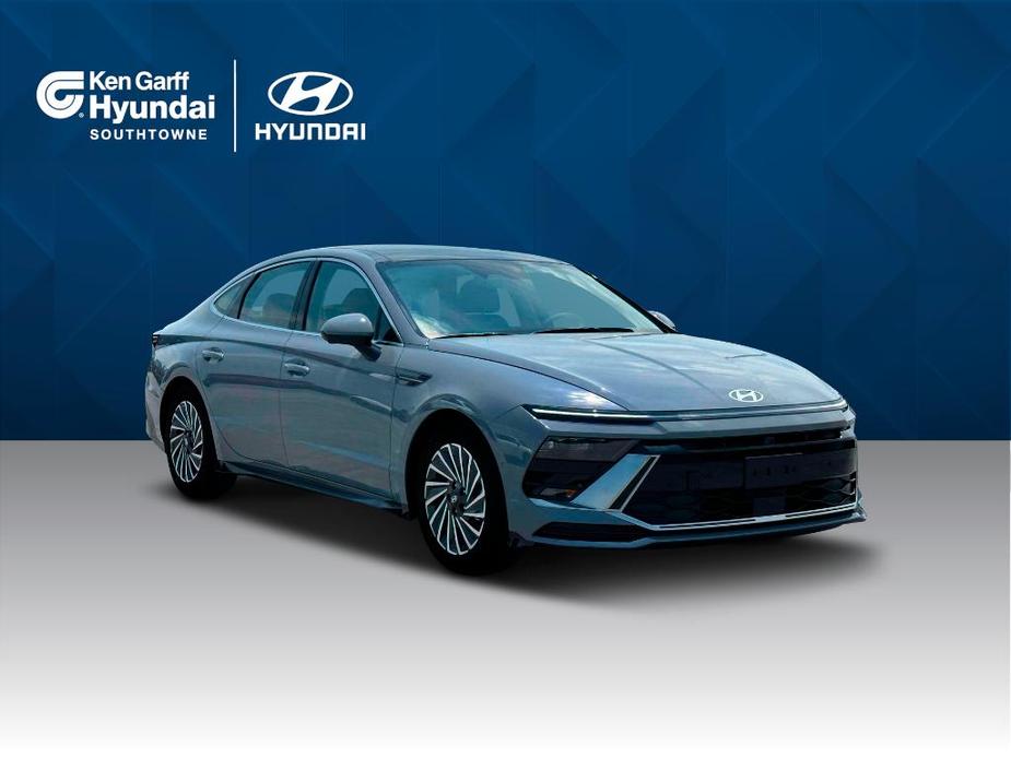 new 2024 Hyundai Sonata Hybrid car, priced at $35,375