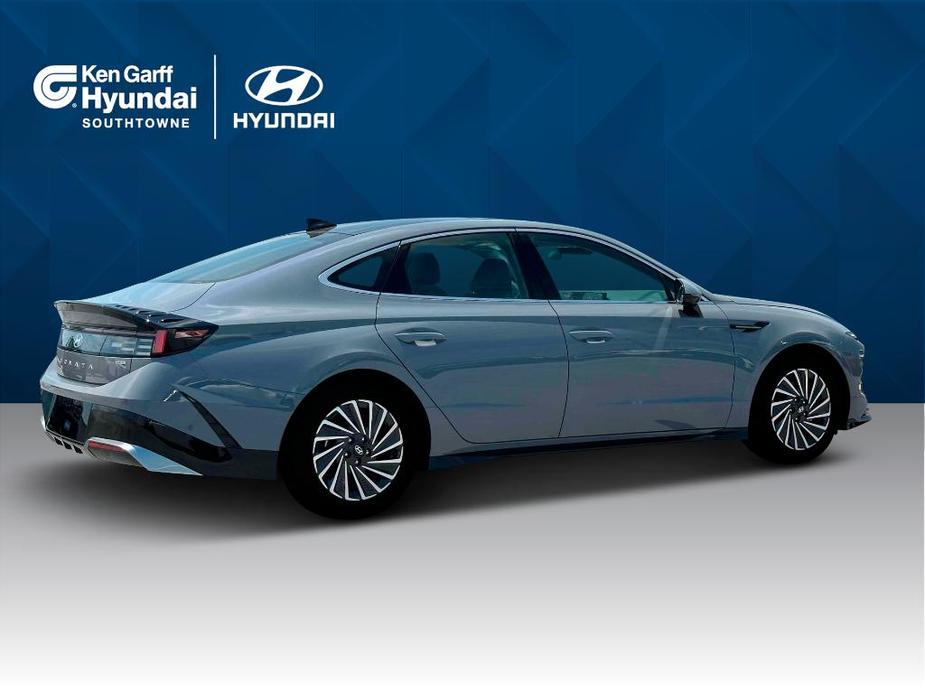 new 2024 Hyundai Sonata Hybrid car, priced at $35,375