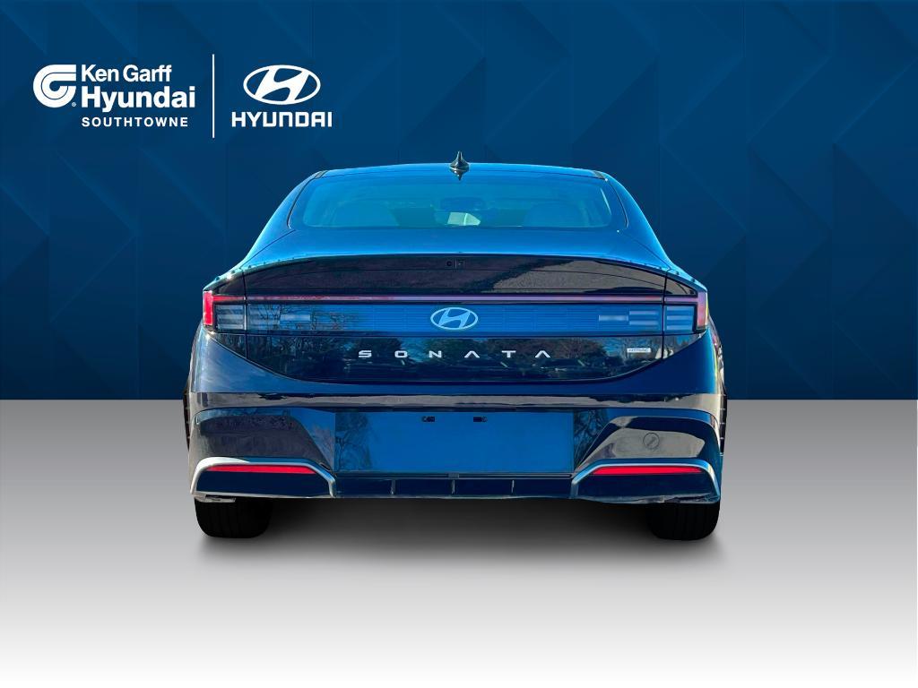 new 2024 Hyundai Sonata car, priced at $27,894