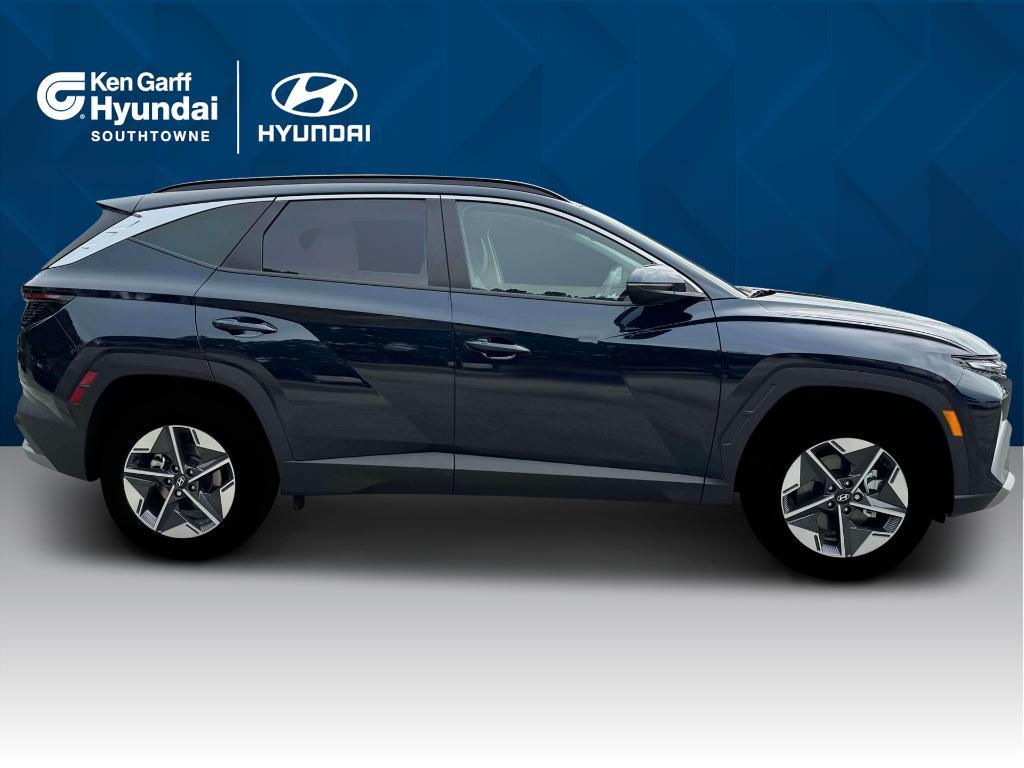 new 2025 Hyundai Tucson Hybrid car, priced at $37,365