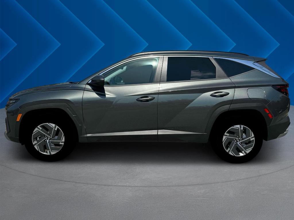 new 2025 Hyundai TUCSON Hybrid car, priced at $34,110