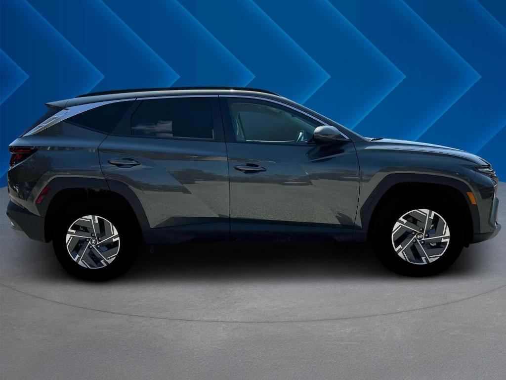 new 2025 Hyundai TUCSON Hybrid car, priced at $34,110