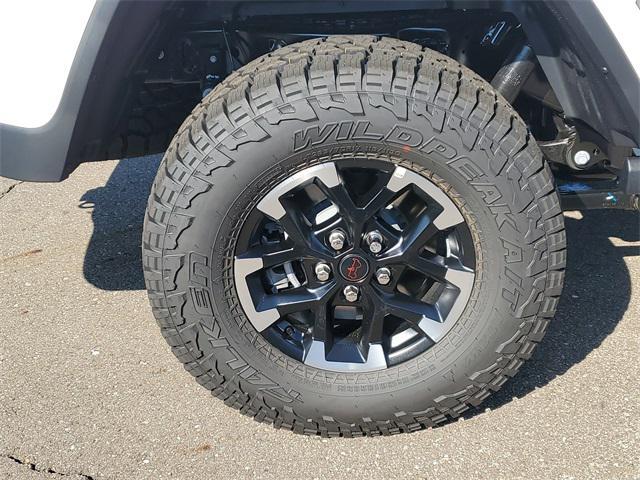 new 2025 Jeep Gladiator car, priced at $54,104