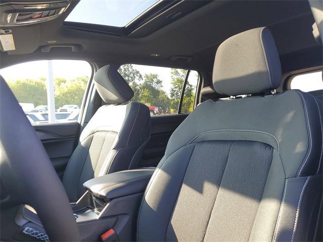 new 2025 Jeep Grand Cherokee L car, priced at $40,074