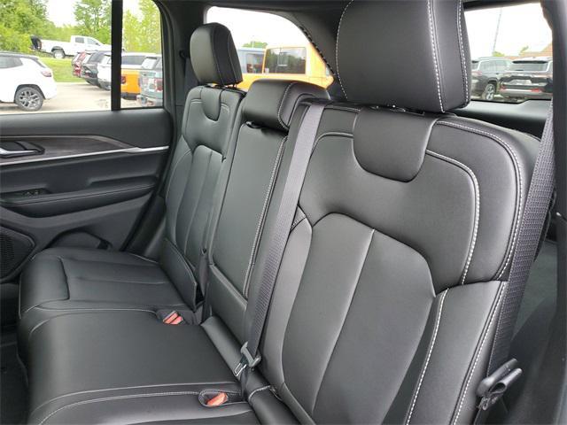 new 2025 Jeep Grand Cherokee car, priced at $48,835