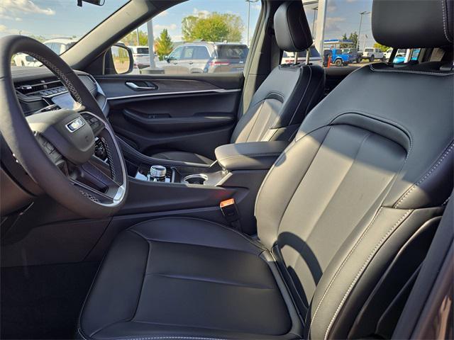 new 2025 Jeep Grand Cherokee L car, priced at $49,384
