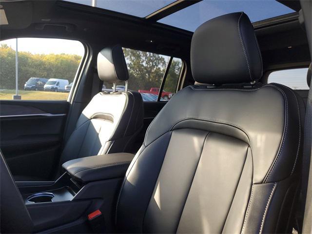 new 2025 Jeep Grand Cherokee car, priced at $44,624