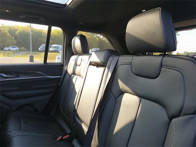 new 2025 Jeep Grand Cherokee car, priced at $44,624