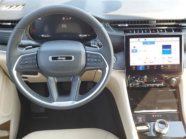 new 2025 Jeep Grand Cherokee car, priced at $44,996