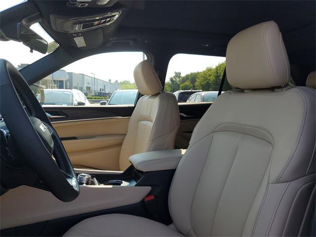 new 2025 Jeep Grand Cherokee car, priced at $44,996