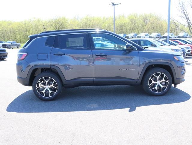 new 2024 Jeep Compass car, priced at $33,011