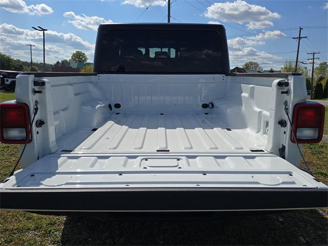 used 2022 Jeep Gladiator car, priced at $33,995
