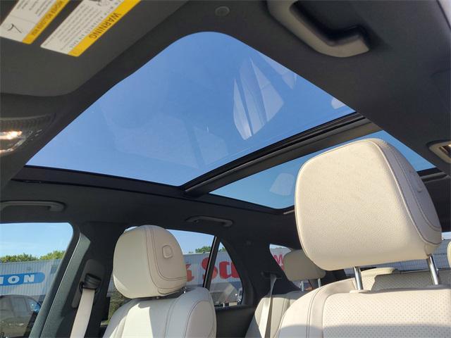 used 2023 Mercedes-Benz GLE 450 car, priced at $58,888