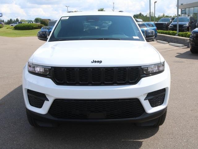 new 2024 Jeep Grand Cherokee car, priced at $40,237