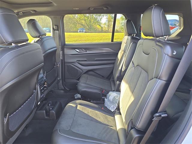 new 2025 Jeep Grand Cherokee L car, priced at $42,475
