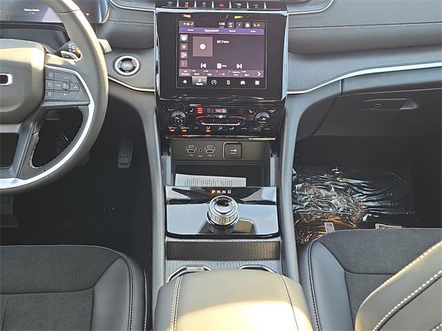 new 2025 Jeep Grand Cherokee L car, priced at $42,475
