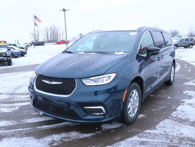 new 2025 Chrysler Pacifica car, priced at $39,830