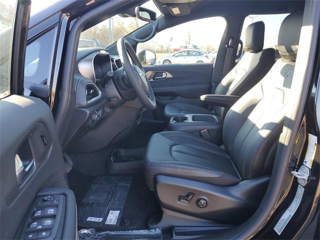 new 2026 Chrysler Pacifica car, priced at $38,740