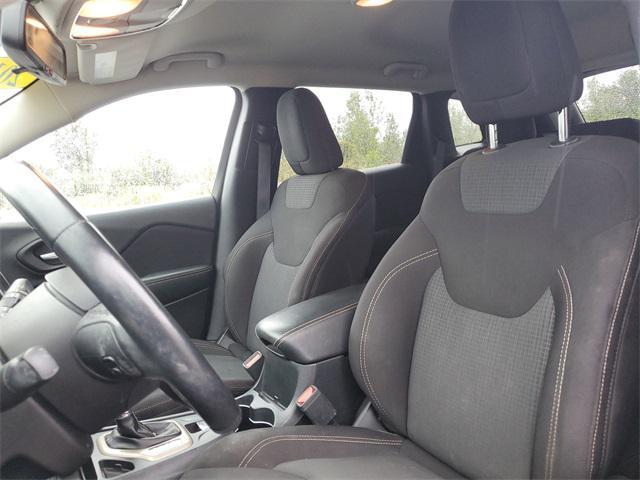 used 2016 Jeep Cherokee car, priced at $9,991
