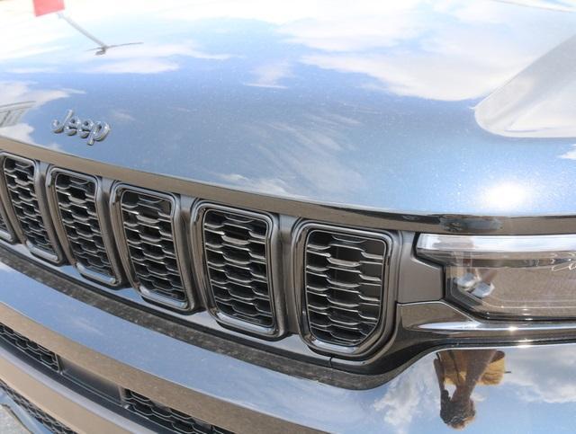 new 2024 Jeep Grand Cherokee L car, priced at $44,438