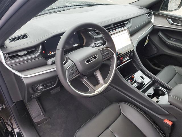 new 2025 Jeep Grand Cherokee car, priced at $47,808