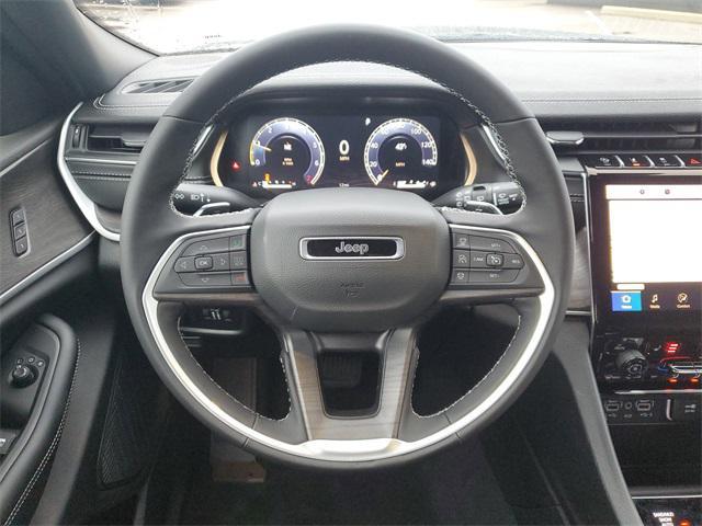 new 2025 Jeep Grand Cherokee car, priced at $47,808