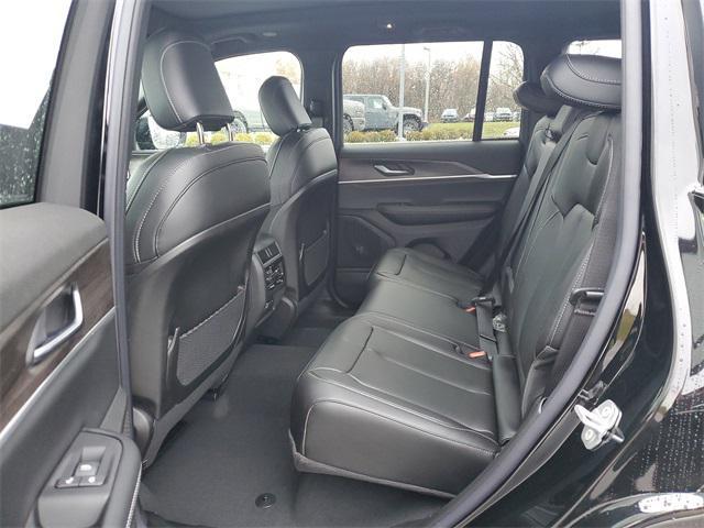 new 2025 Jeep Grand Cherokee car, priced at $47,808