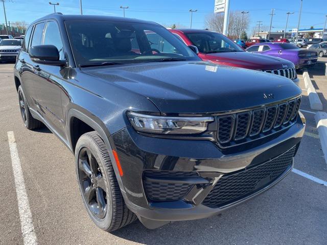 used 2024 Jeep Grand Cherokee car, priced at $37,998