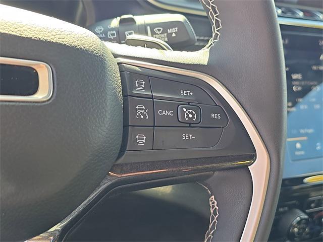 used 2023 Jeep Grand Cherokee car, priced at $28,888
